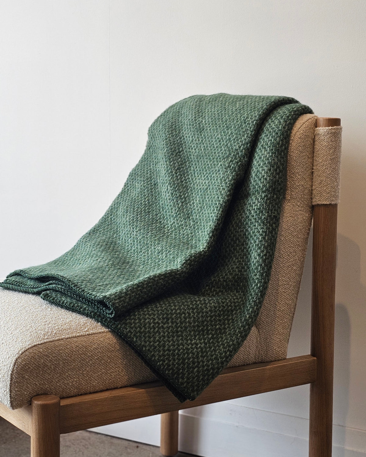 Linus Lambswool Throw
