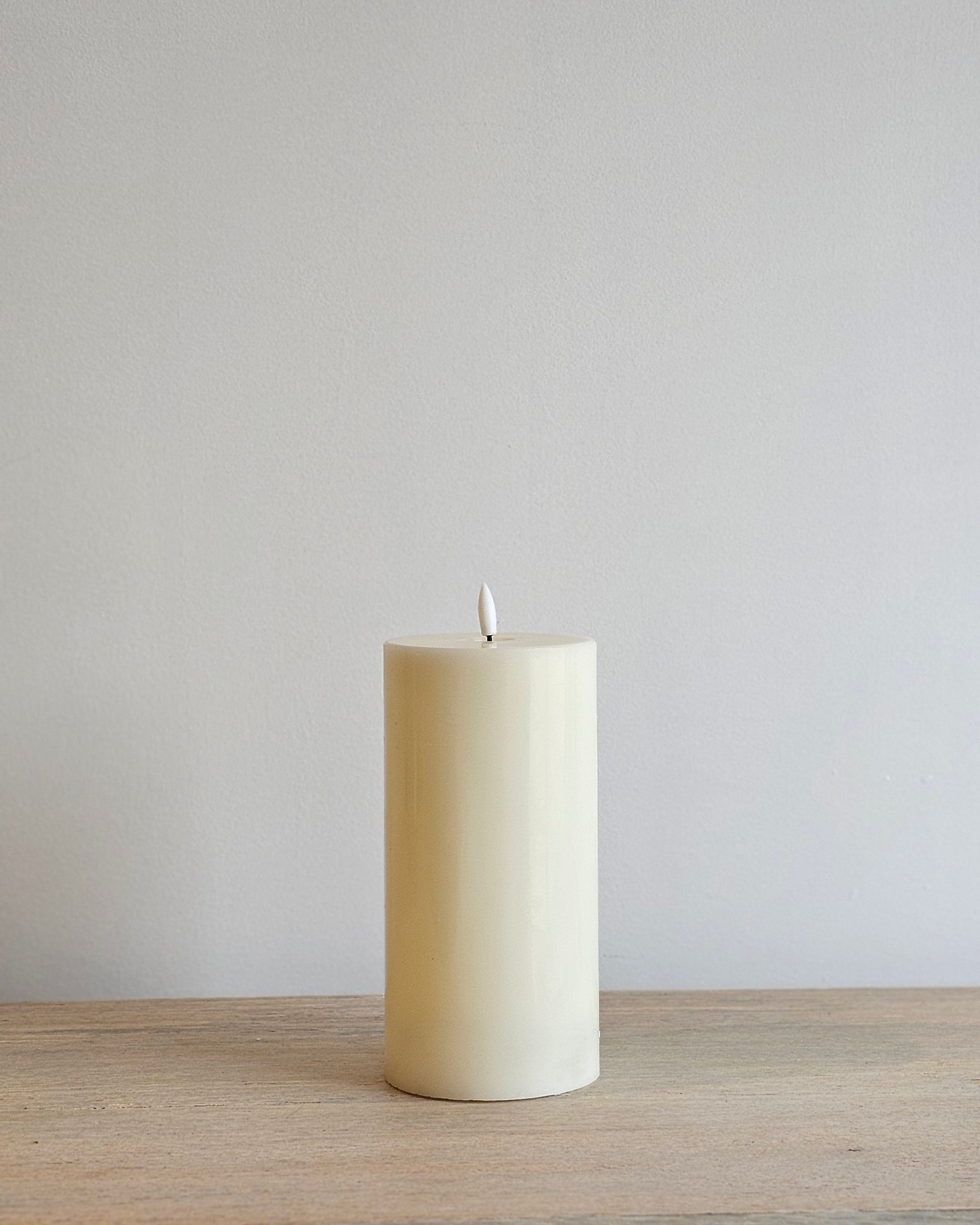 LED pillar candle 4"× 8"