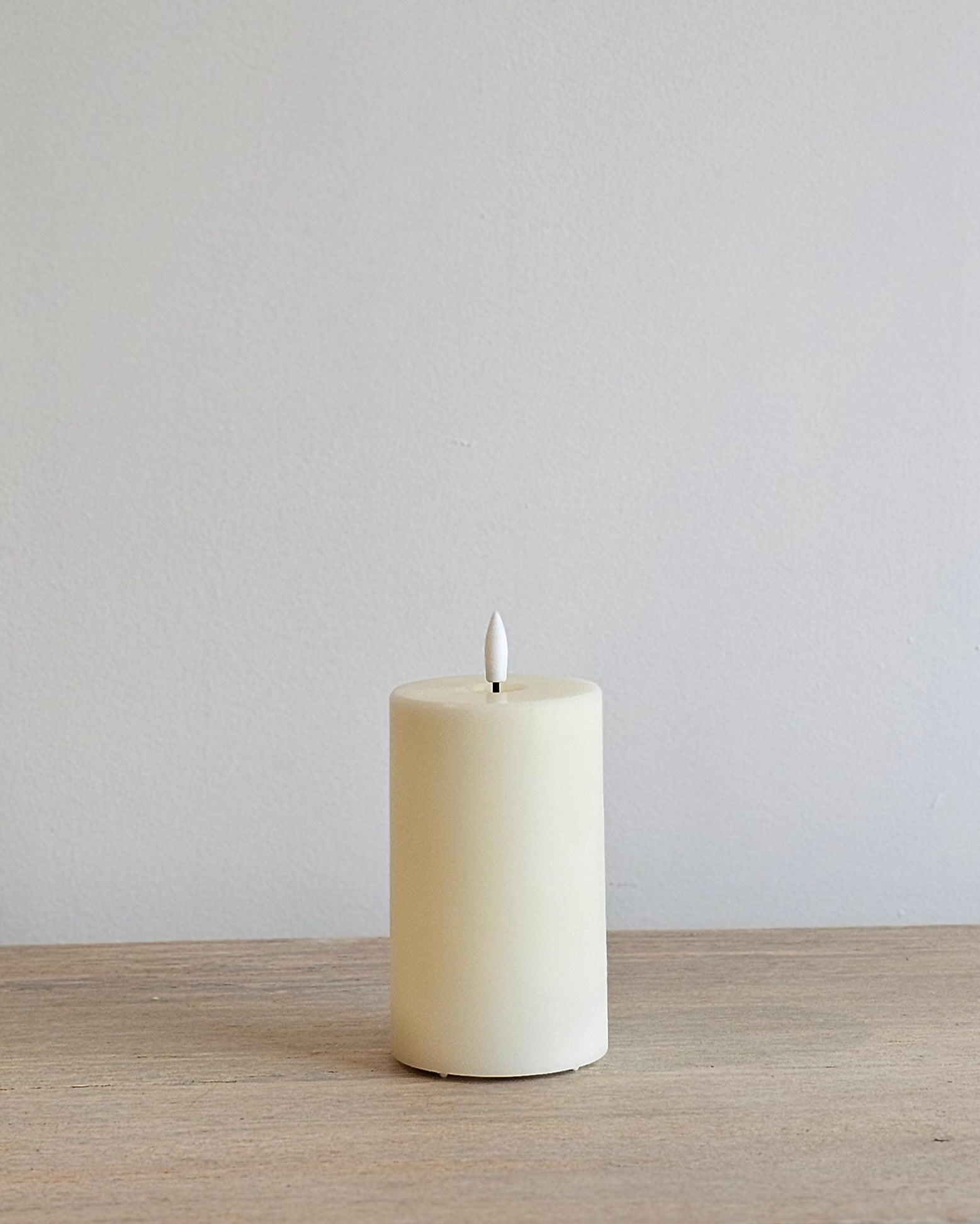LED pillar candle 3"× 5"