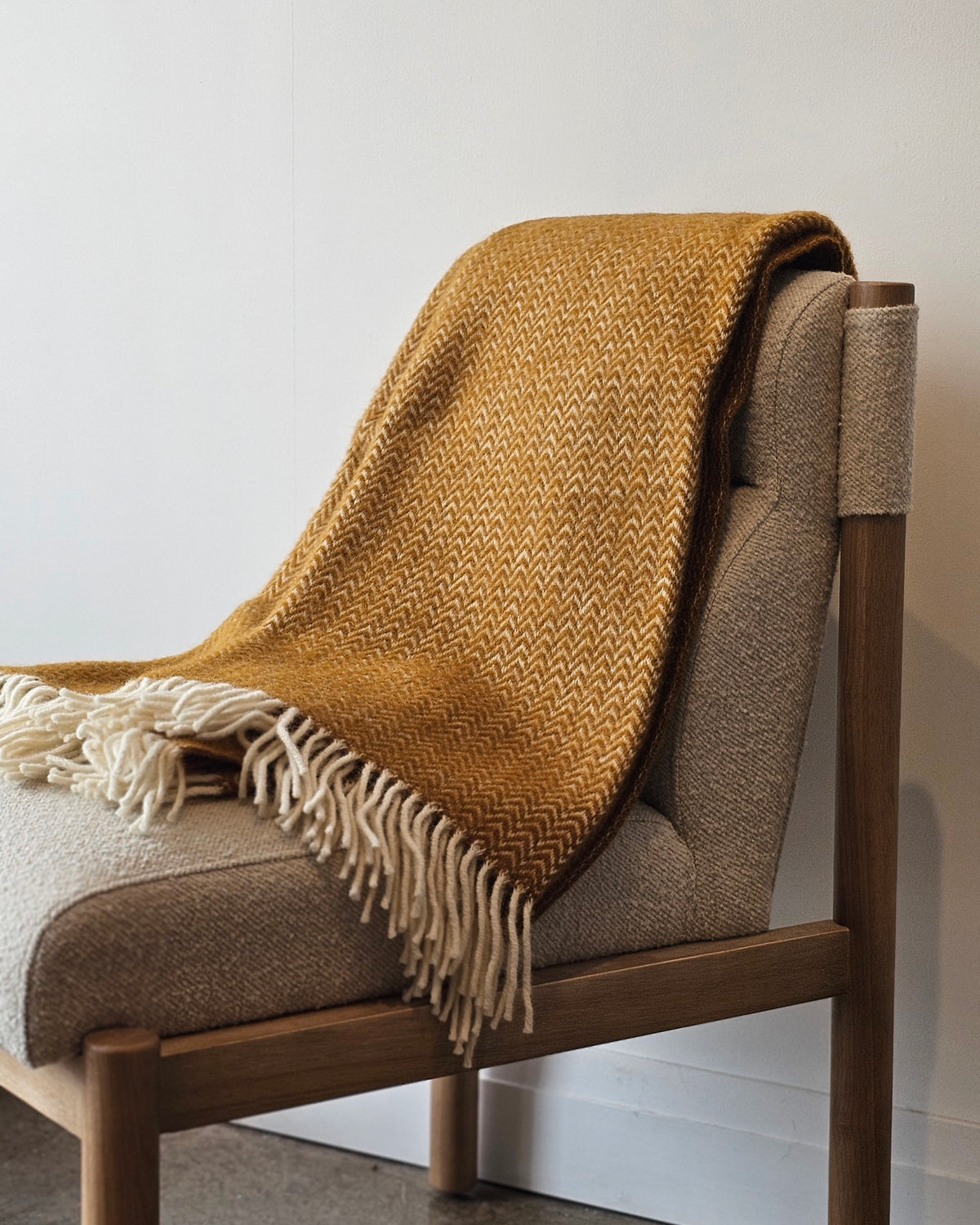Arlen Lambswool Throw